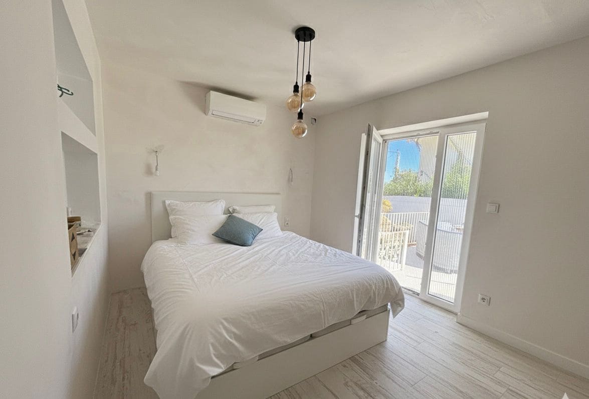 2 chambre Villa/Maison à vendre à Denia avec piscine garage - 690 000 € (Ref: 9581390)