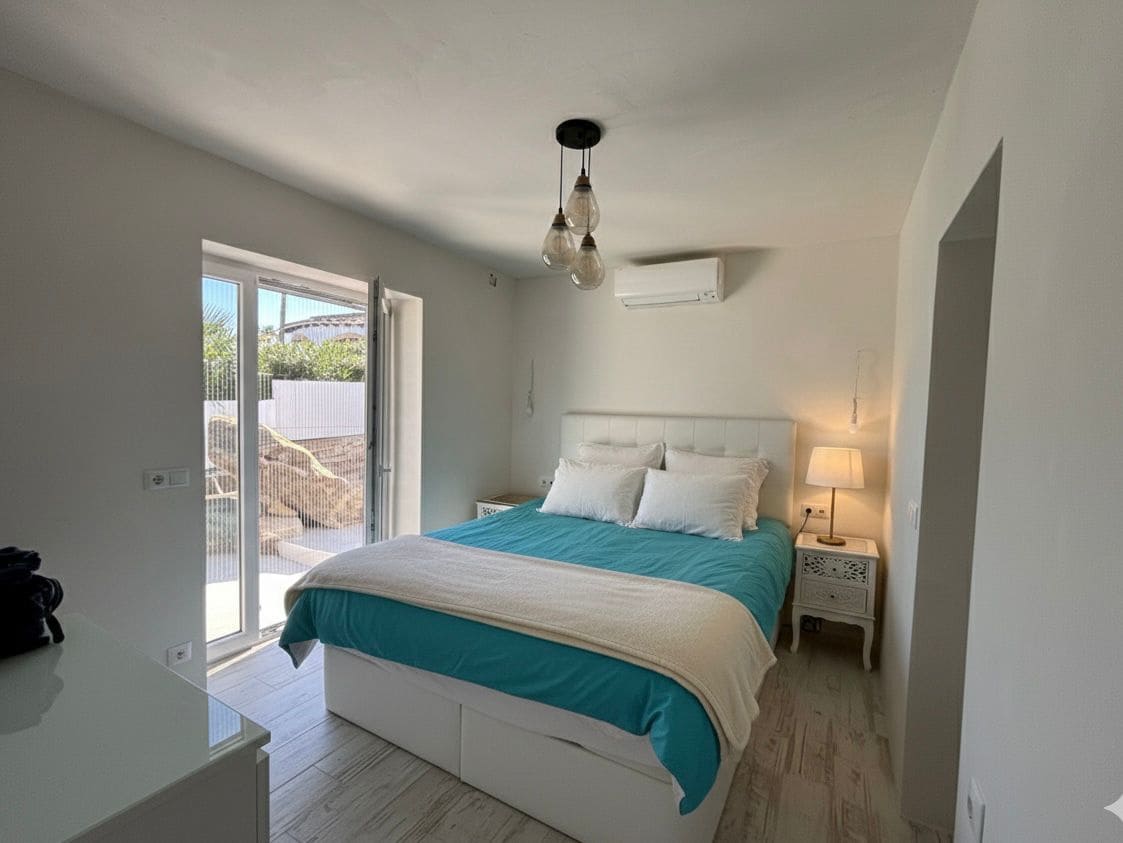 2 chambre Villa/Maison à vendre à Denia avec piscine garage - 690 000 € (Ref: 9581390)