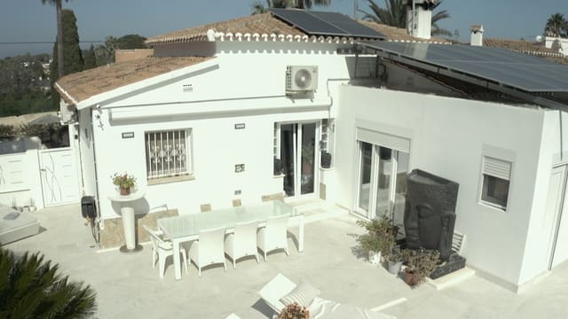 2 bedroom Villa for sale in El Montgó, Dénia with pool garage - € 690,000 (Ref: 9581390)