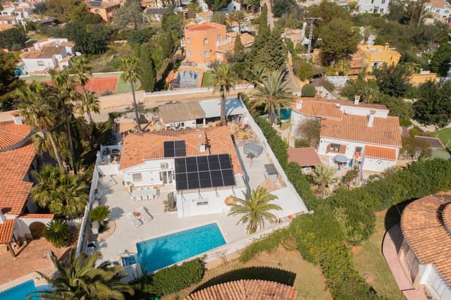 2 bedroom Villa for sale in El Montgó, Dénia with pool garage - € 690,000 (Ref: 9581390)