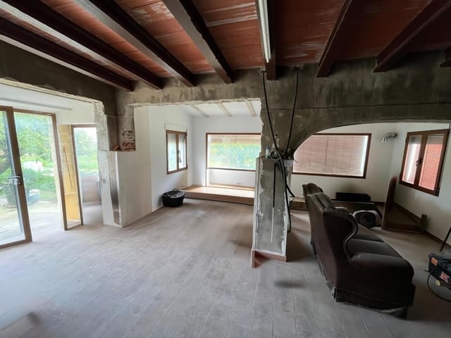 3 makuuhuone Maalaistalo myytävänä paikassa Alcalalí / Alcanalí mukana 
autotalli - 299 000 € (Ref: 9584584)