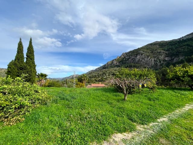 3 makuuhuone Maalaistalo myytävänä paikassa Alcalalí / Alcanalí mukana 
autotalli - 299 000 € (Ref: 9584584)