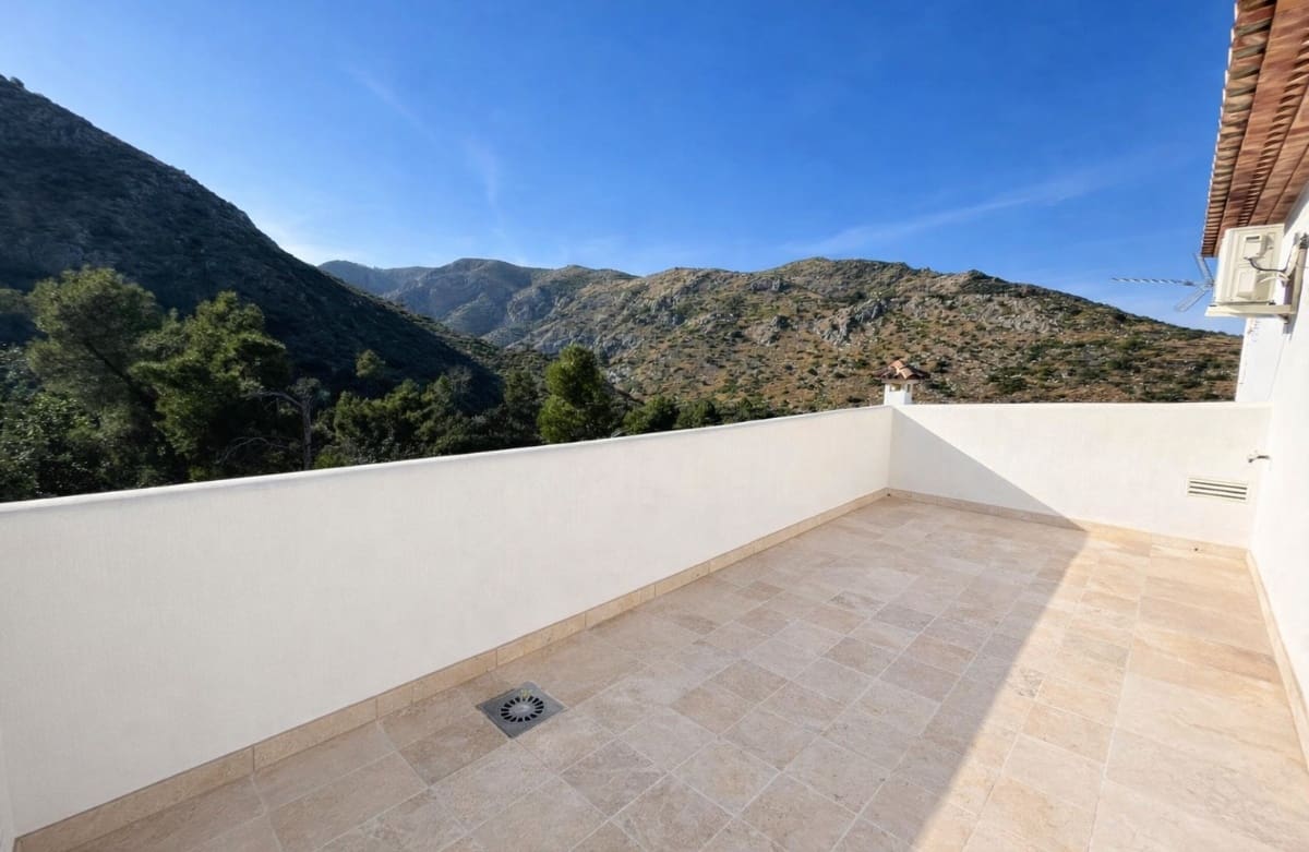 3 slaapkamer Finca/Landhuis te koop in Pego met garage - € 890.000 (Ref: 9629509)