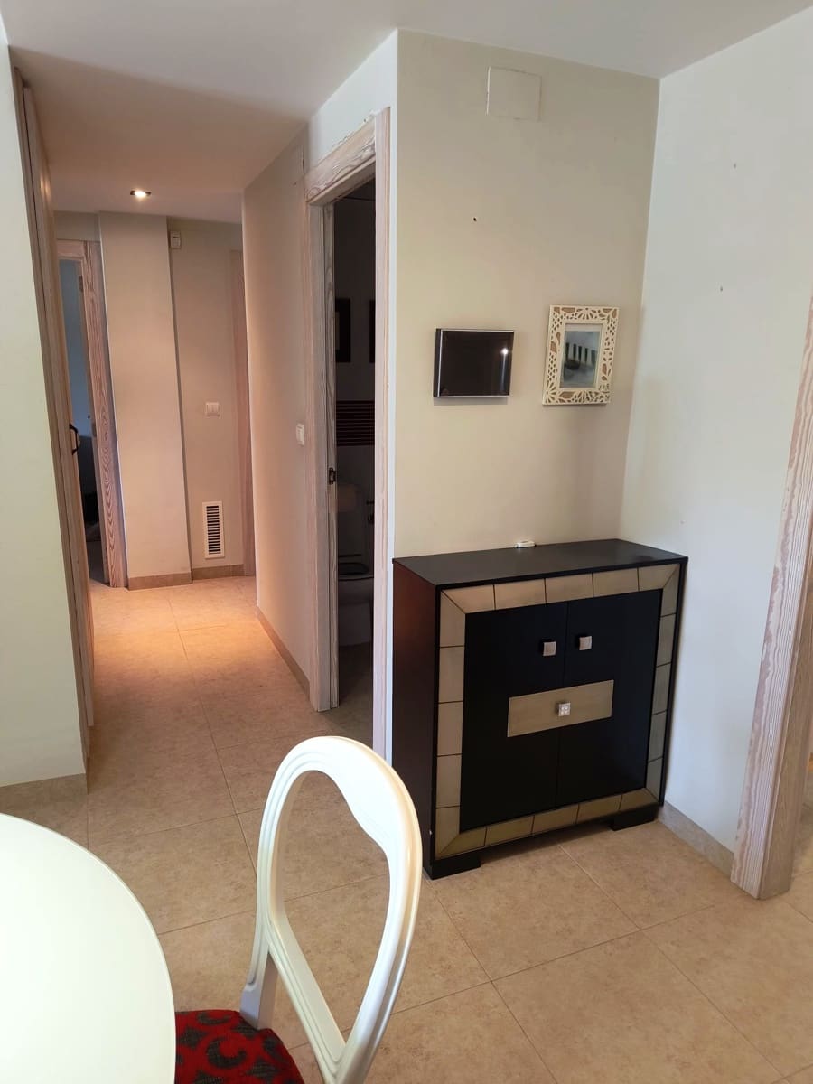 3 bedroom Beach Apartment for sale in Oliva with pool garage - € 365,000 (Ref: 9631553)