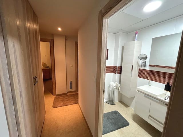 3 sovrum Strandlägenhet till salu i Oliva med pool garage - 325 000 € (Ref: 9631553)