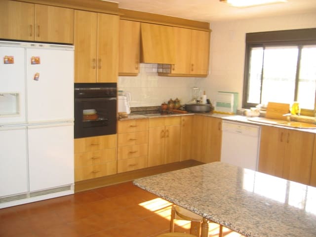 8 bedroom Finca/Country House for sale in Dénia - € 790,000 (Ref: 9672333)