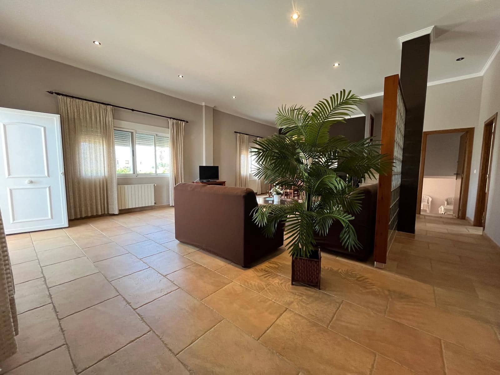 Finca/Casa Rural de 5 habitaciones en Oliva en venta con piscina garaje - 518.000 € (Ref: 9683296)