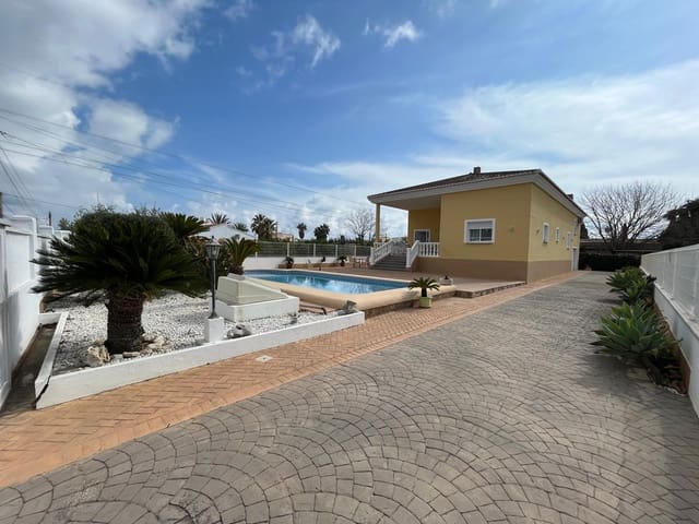 Finca/Casa Rural de 5 habitaciones en Oliva en venta con piscina garaje - 518.000 € (Ref: 9683296)