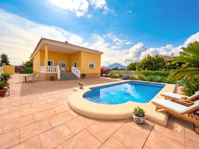 5 sypialnia Finka/Dom wiejski na sprzedaż w Oliva z basenem garażem - 518 000 € (Ref: 9683296)