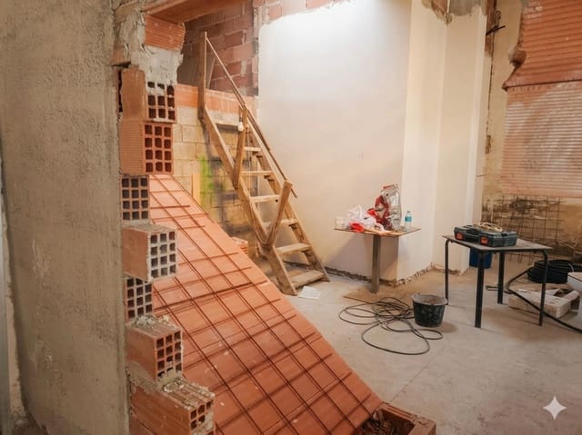 Local Comercial en Dénia en venta - 299.000 € (Ref: 9687590)