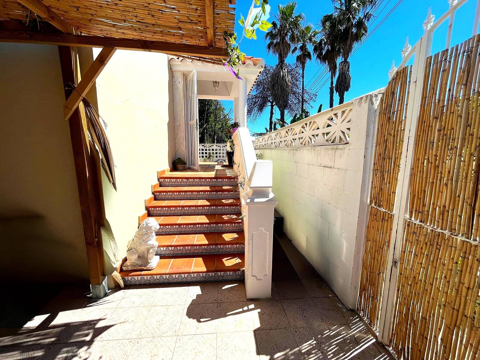 3 soveværelse Rækkehus til salg i Gandia med garage - € 449.000 (Ref: 9870353)