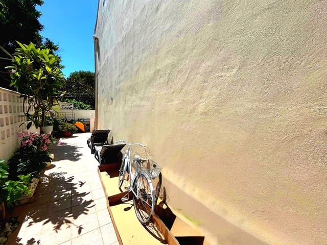 3 soveværelse Rækkehus til salg i Gandia med garage - € 449.000 (Ref: 9870353)