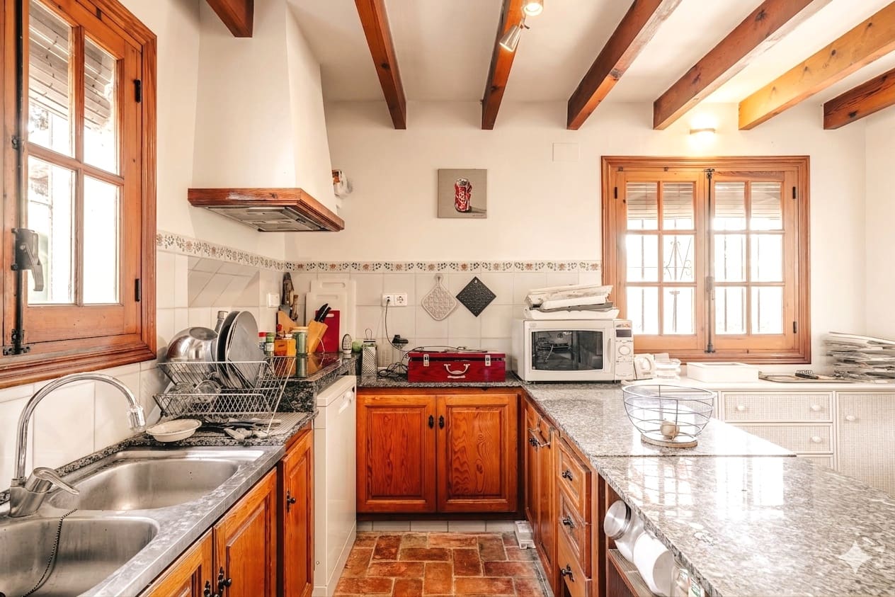 5 bedroom Finca/Country House for sale in Pego with pool garage - € 390,000 (Ref: 9870369)