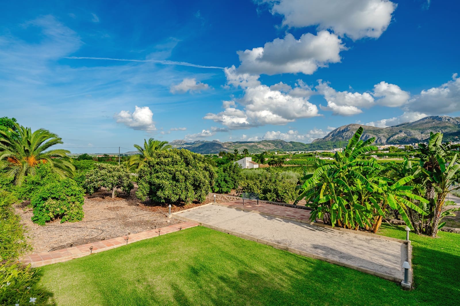 5 bedroom Finca/Country House for sale in Pego with pool garage - € 390,000 (Ref: 9870369)