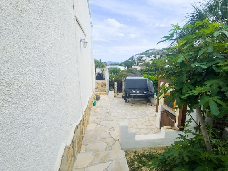 3 soveværelse Villa til salg i Pego med swimmingpool garage - € 369.000 (Ref: 9928665)