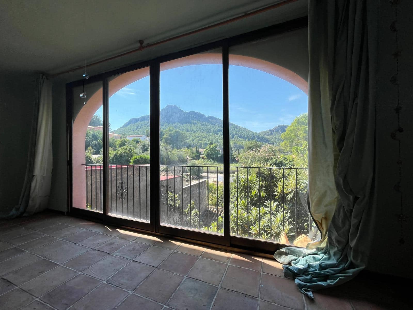 6 quarto Casa em Banda para venda em Orba - 329 000 € (Ref: 9929989)