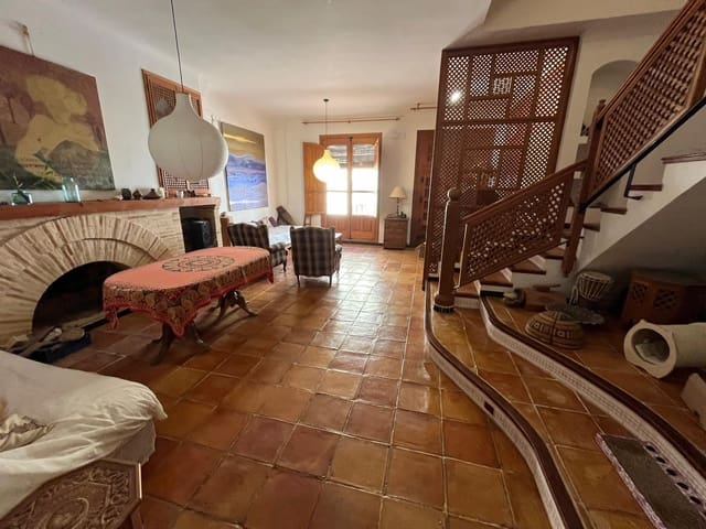 Casa de 6 habitaciones en Orba en venta - 329.000 € (Ref: 9929989)