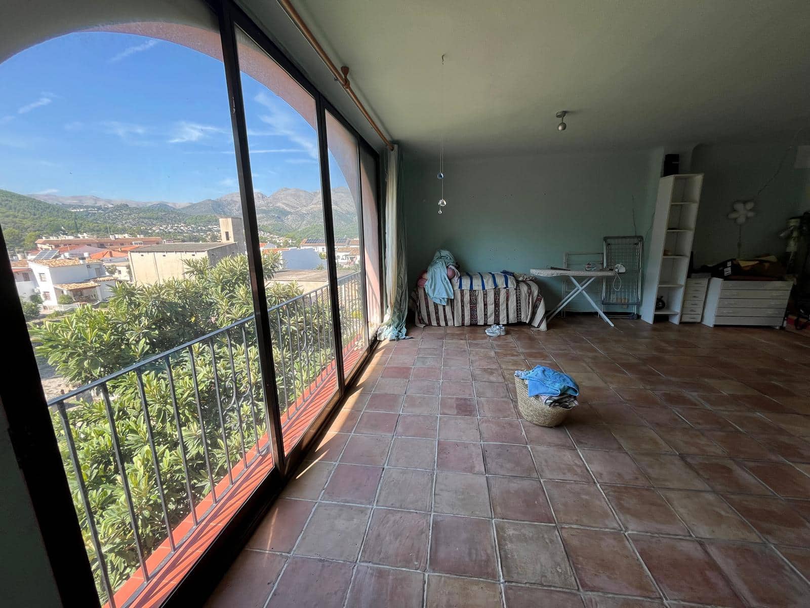 6 quarto Casa em Banda para venda em Orba - 329 000 € (Ref: 9929989)