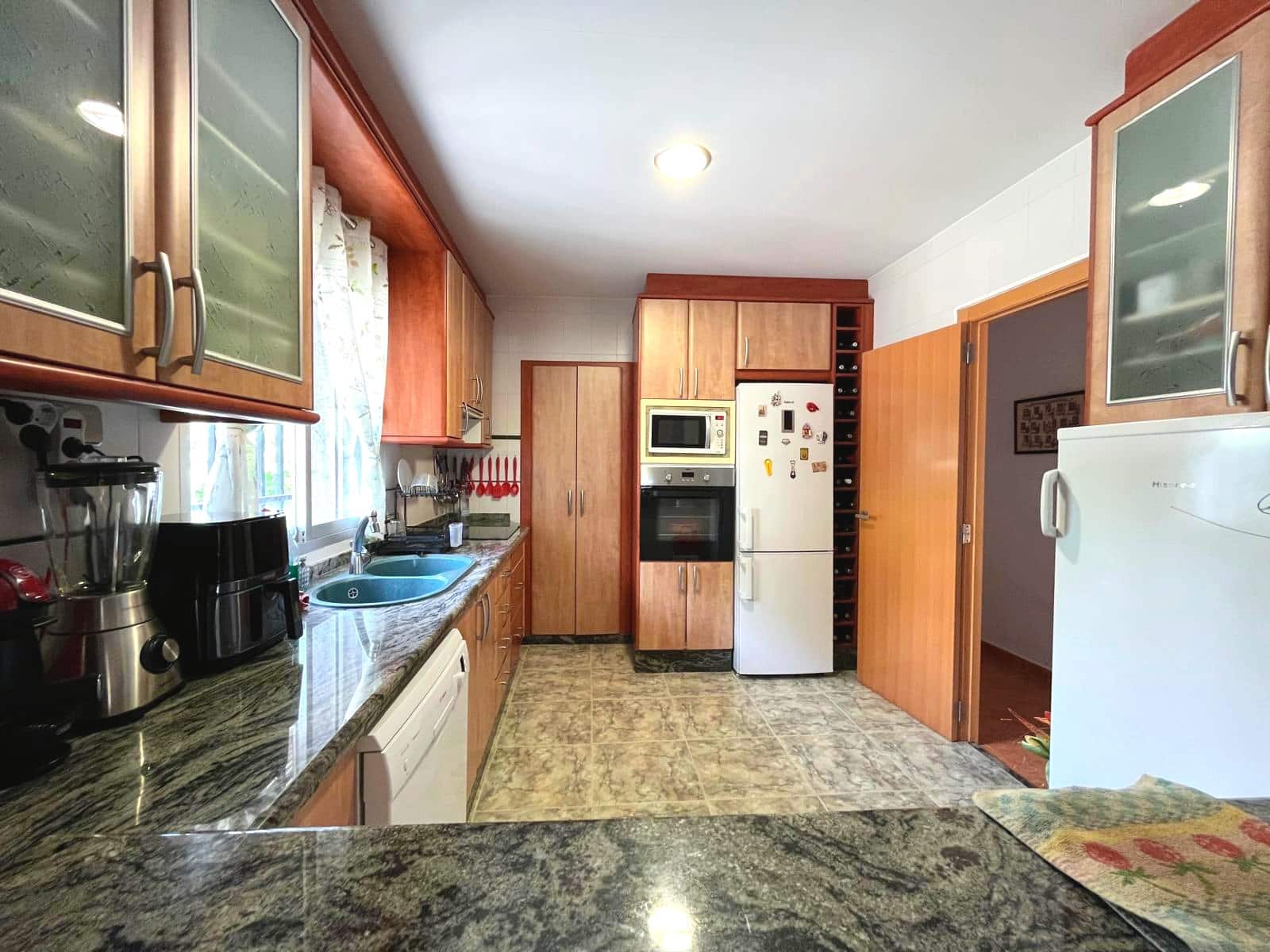 4 bedroom Villa for sale in Oliva with garage - € 279,900 (Ref: 9932671)