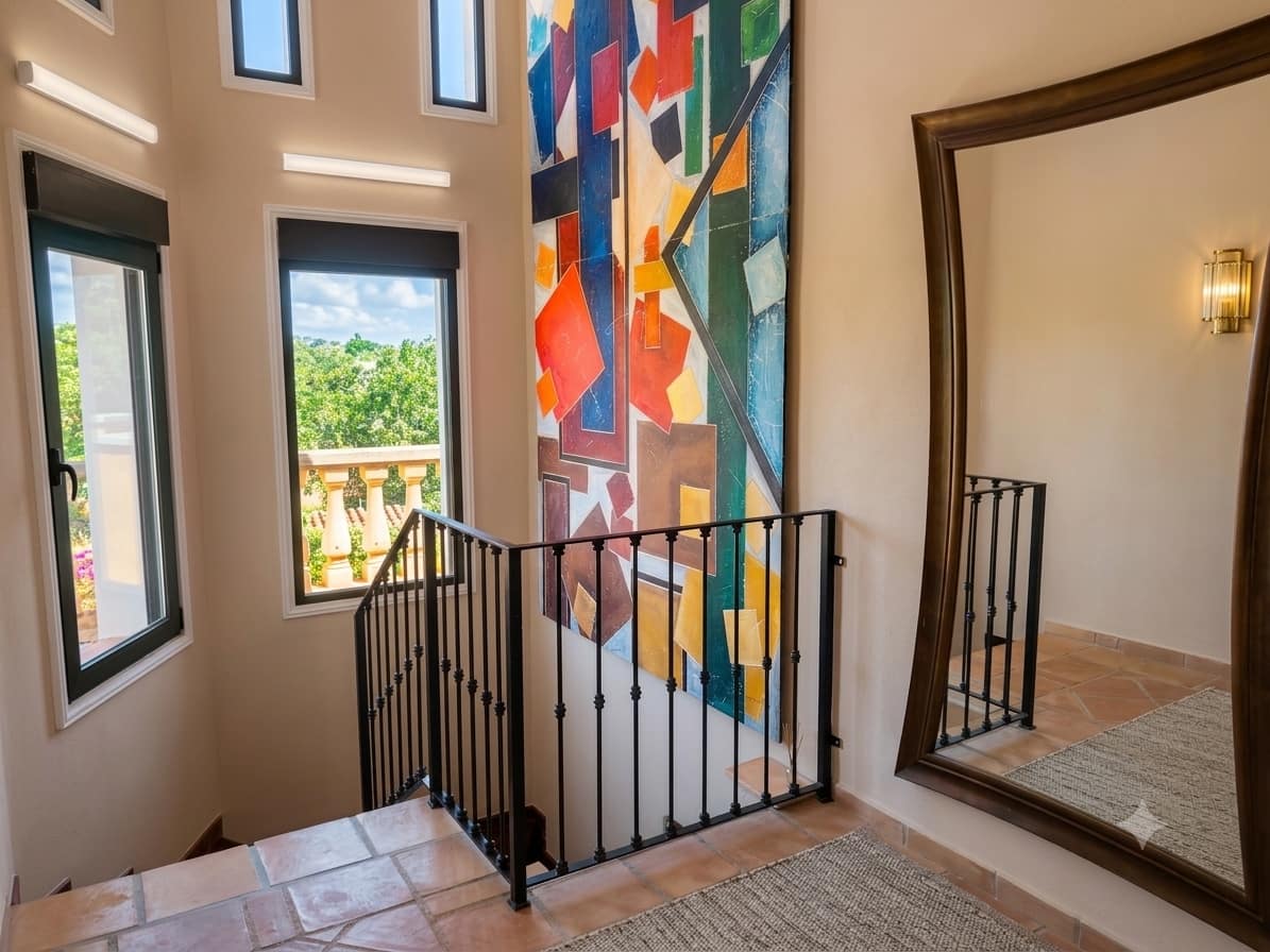 8 bedroom Villa for sale in Pedreguer with garage - € 849,000 (Ref: 9935703)
