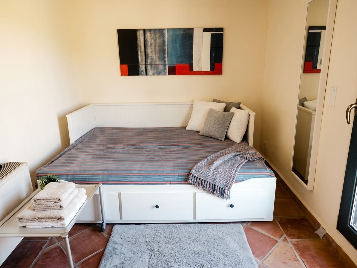 8 bedroom Villa for sale in Pedreguer with garage - € 849,000 (Ref: 9935703)