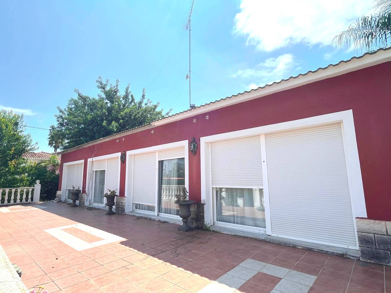 5 sypialnia Willa na sprzedaż w Denia z basenem garażem - 1 200 000 € (Ref: 9939095)