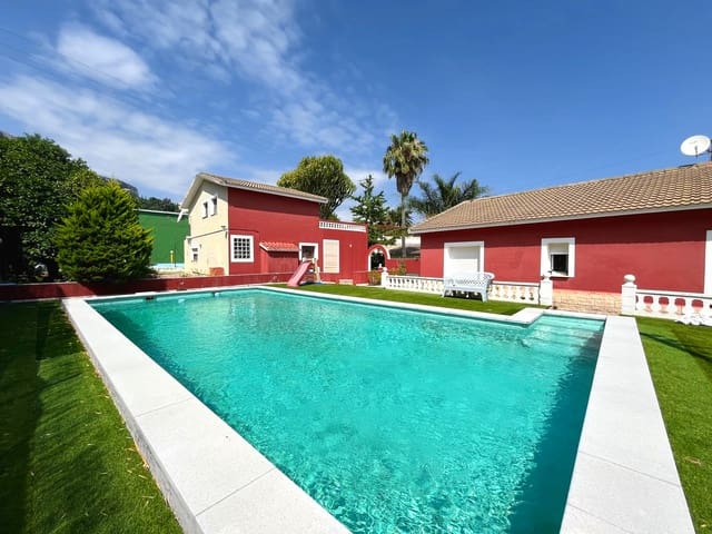 5 bedroom Villa for sale in Dénia with pool garage - € 1,200,000 (Ref: 9939095)