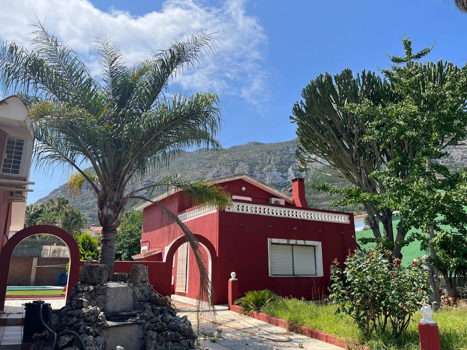 5 sypialnia Willa na sprzedaż w Denia z basenem garażem - 1 200 000 € (Ref: 9939095)
