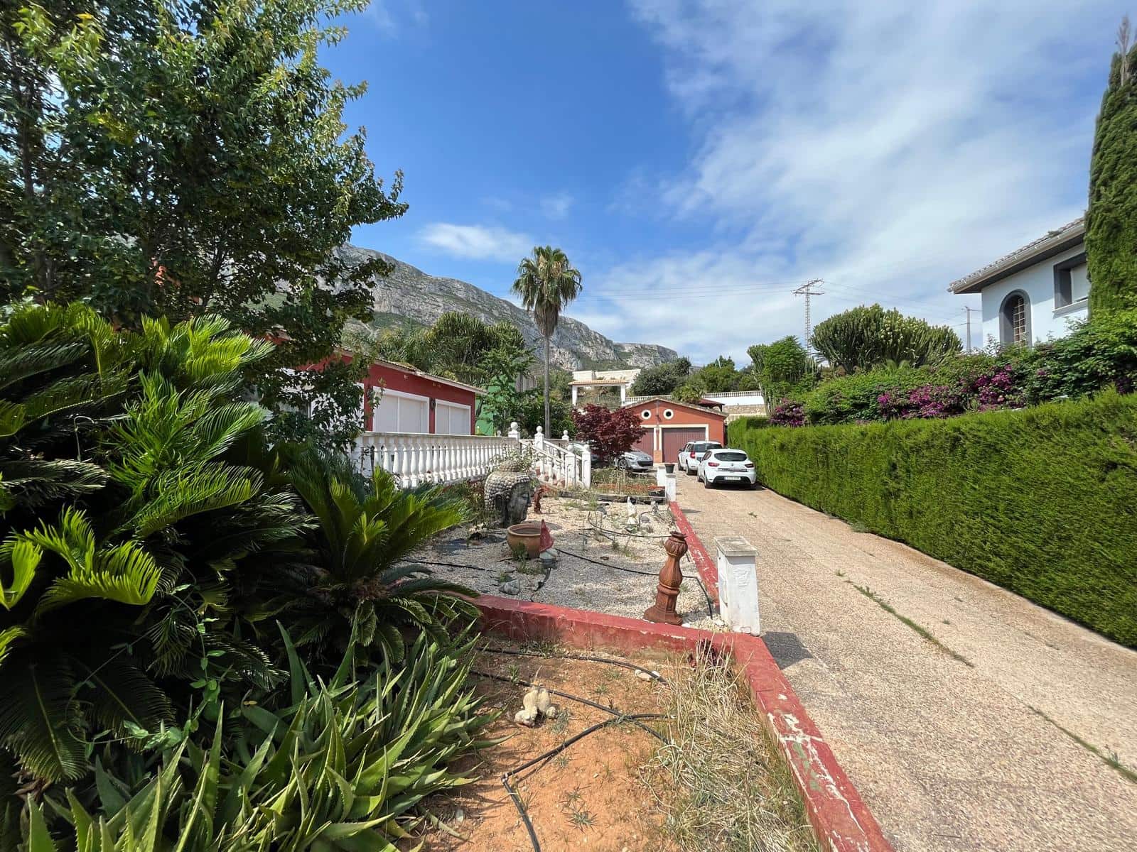 5 sypialnia Willa na sprzedaż w Denia z basenem garażem - 1 200 000 € (Ref: 9939095)
