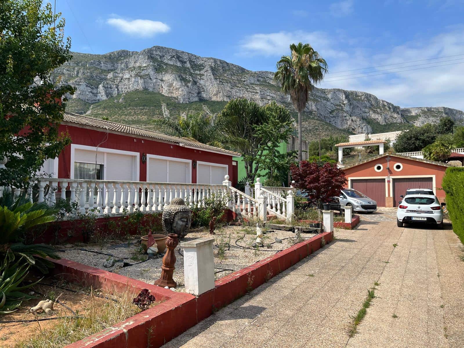 5 sypialnia Willa na sprzedaż w Denia z basenem garażem - 1 200 000 € (Ref: 9939095)