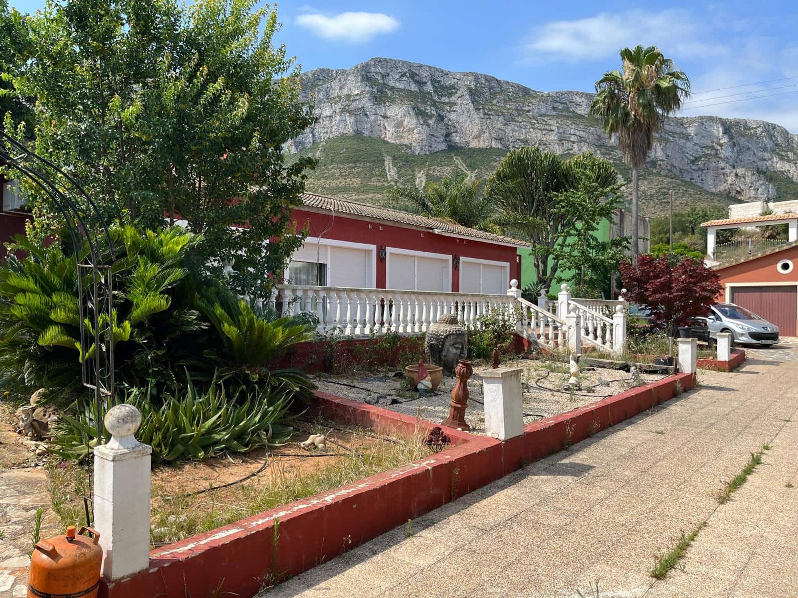 5 sypialnia Willa na sprzedaż w Denia z basenem garażem - 1 200 000 € (Ref: 9939095)