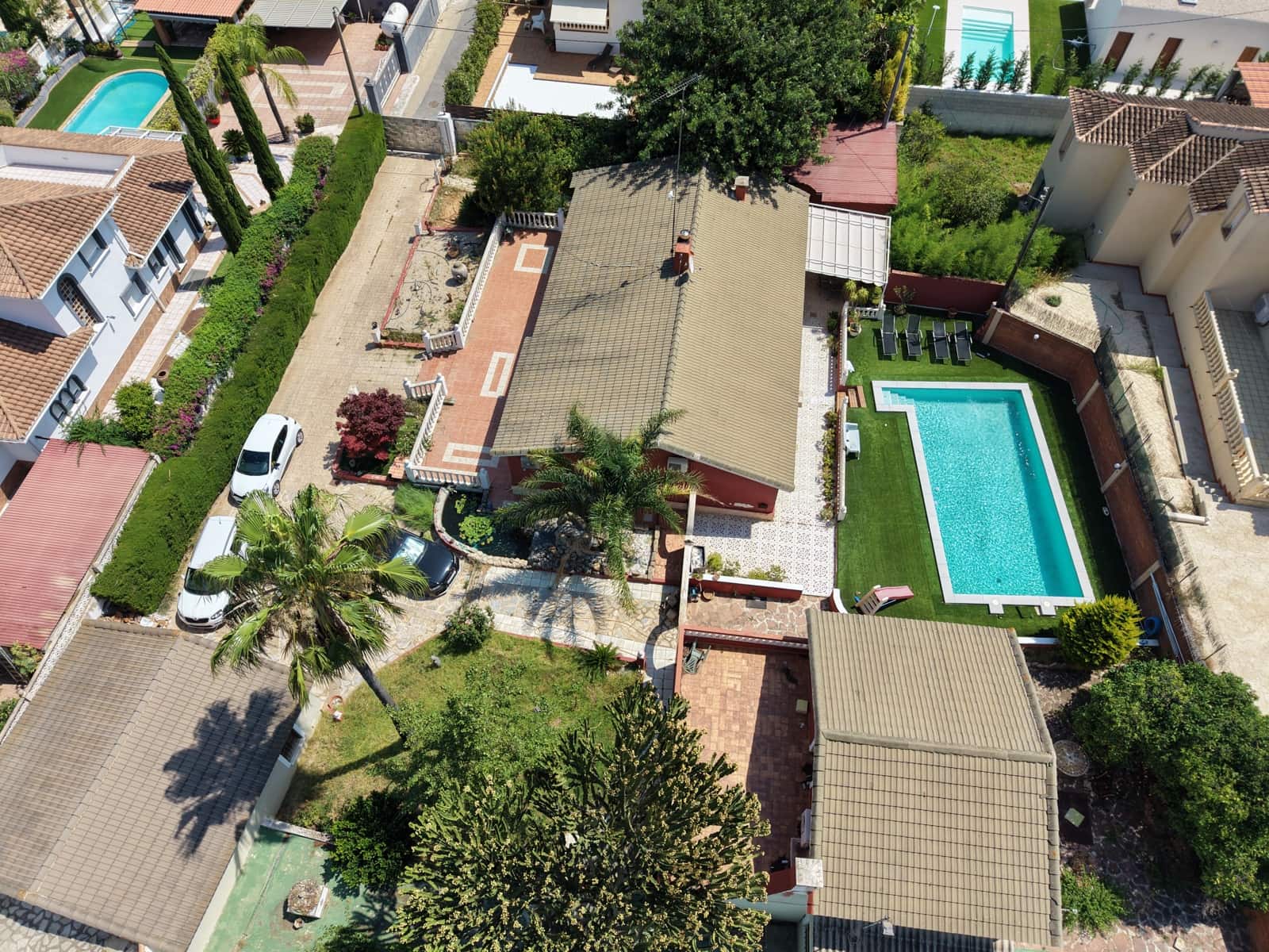 5 bedroom Villa for sale in Denia with pool garage - € 1,200,000 (Ref: 9939095)