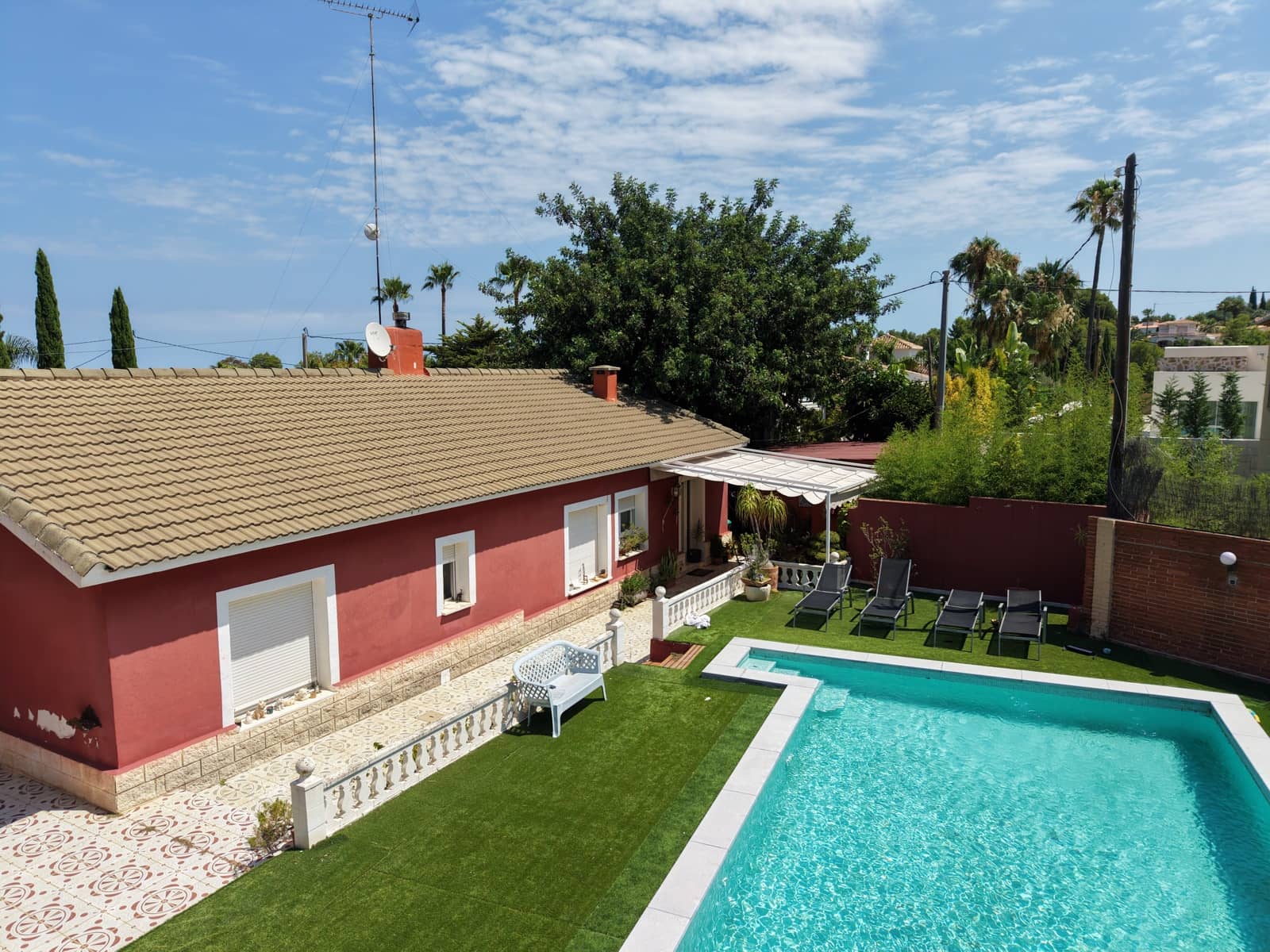 5 bedroom Villa for sale in Denia with pool garage - € 1,200,000 (Ref: 9939095)