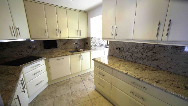 4 camera da letto Attico in vendita in Forna con piscina - 425.000 € (Rif: 9945302)
