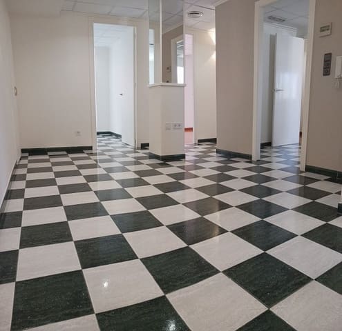 3 soveværelse Lejlighed til salg i Centro Urbano, Dénia med garage - € 384.997 (Ref: 9980163)