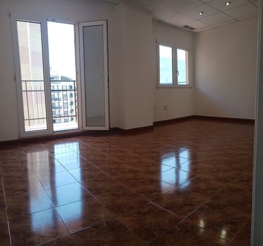 3 soveværelse Lejlighed til salg i Centro Urbano, Dénia med garage - € 384.997 (Ref: 9980163)