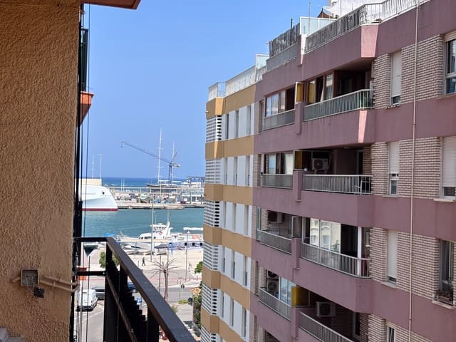 3 soveværelse Lejlighed til salg i Centro Urbano, Dénia med garage - € 384.997 (Ref: 9980163)