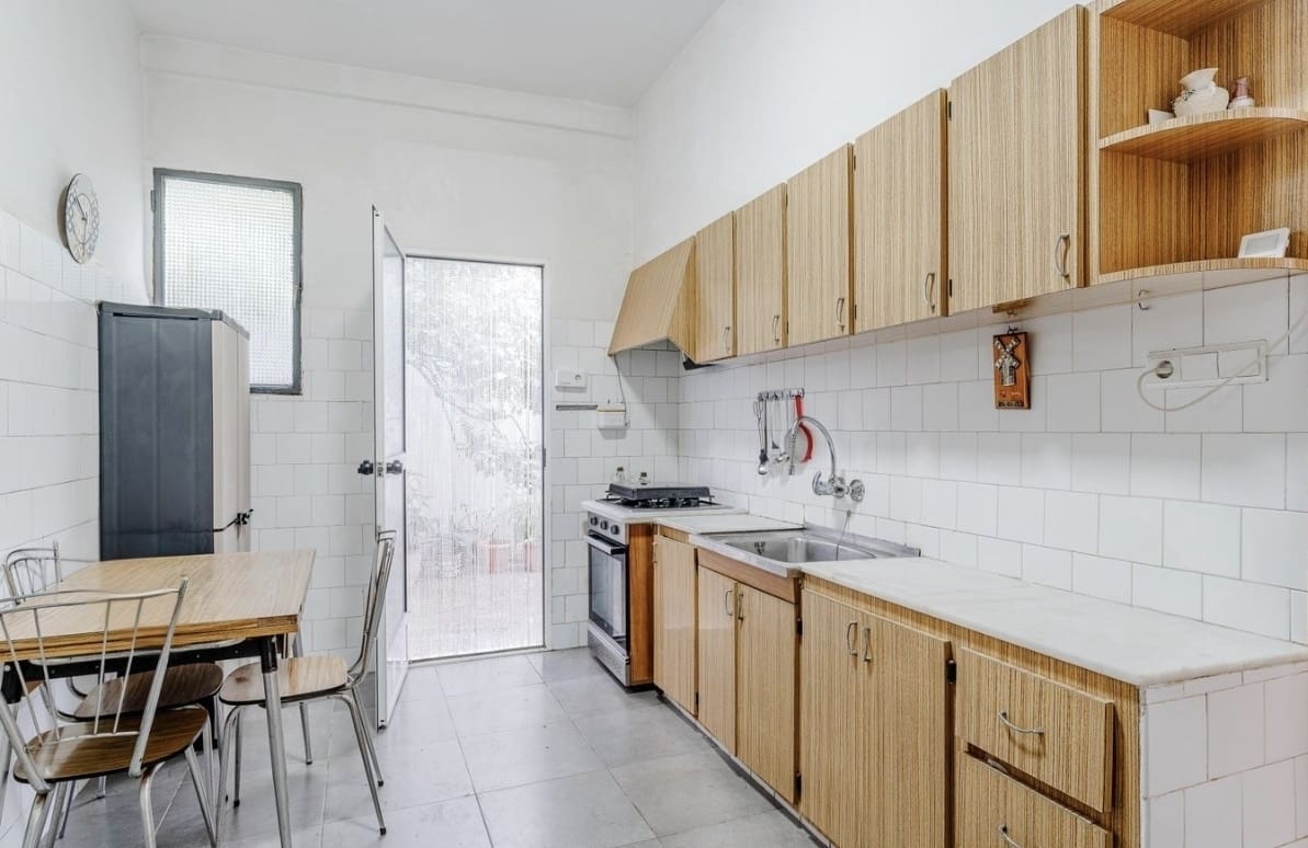 7 bedroom Townhouse for sale in Pego with garage - € 230,000 (Ref: 9989894)