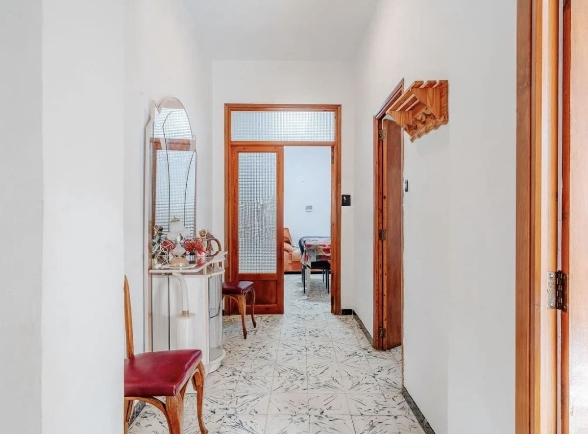 7 bedroom Townhouse for sale in Pego with garage - € 230,000 (Ref: 9989894)