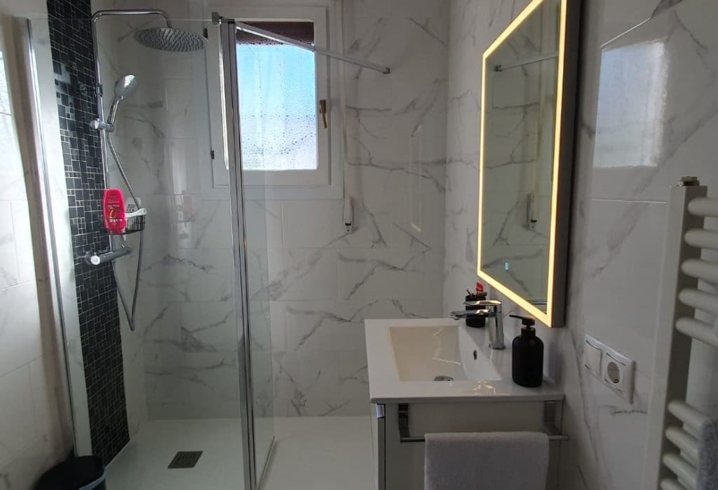 4 slaapkamer Villa te koop in Ciudad Quesada met zwembad garage - € 469.000 (Ref: 10001027)