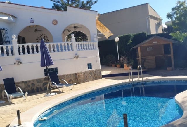4 slaapkamer Villa te koop in Ciudad Quesada, Rojales met zwembad garage - € 469.000 (Ref: 10001027)