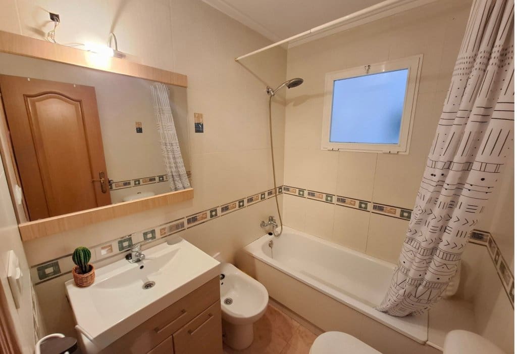 2 soveværelse Lejlighed til salg i Guardamar del Segura med garage - € 165.000 (Ref: 10070186)