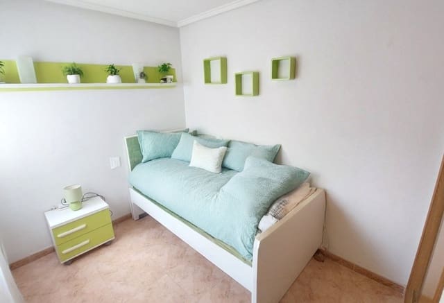 2 quarto Apartamento para venda em Guardamar del Segura com garagem - 165 000 € (Ref: 10070186)