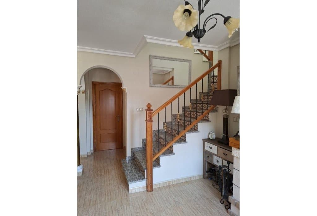 3 Zimmer Villa zu verkaufen in Guardamar del Segura mit Pool Garage - 338.500 € (Ref: 10070187)