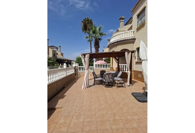 3 Zimmer Villa zu verkaufen in Guardamar del Segura mit Pool Garage - 338.500 € (Ref: 10070187)