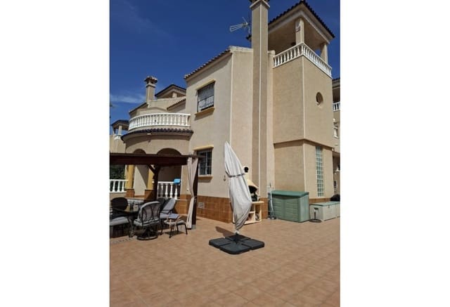 3 Zimmer Villa zu verkaufen in Guardamar del Segura mit Pool Garage - 338.500 € (Ref: 10070187)