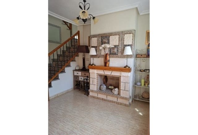 3 Zimmer Villa zu verkaufen in Guardamar del Segura mit Pool Garage - 338.500 € (Ref: 10070187)
