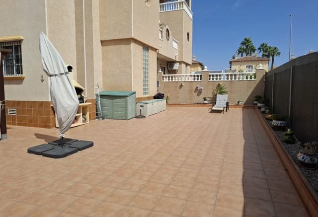 3 Zimmer Villa zu verkaufen in Guardamar del Segura mit Pool Garage - 338.500 € (Ref: 10070187)