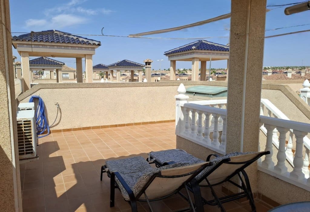 3 Zimmer Villa zu verkaufen in Guardamar del Segura mit Pool Garage - 338.500 € (Ref: 10070187)