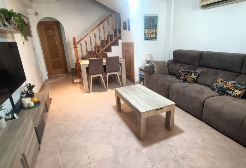 3 quarto Casa em Banda para venda em Guardamar del Segura com piscina garagem - 235 000 € (Ref: 10082152)